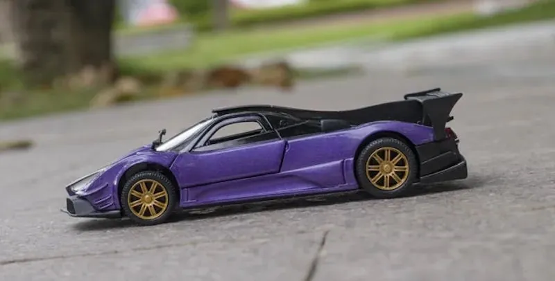 1:32 Pagani 2010 Zonda Revolucion