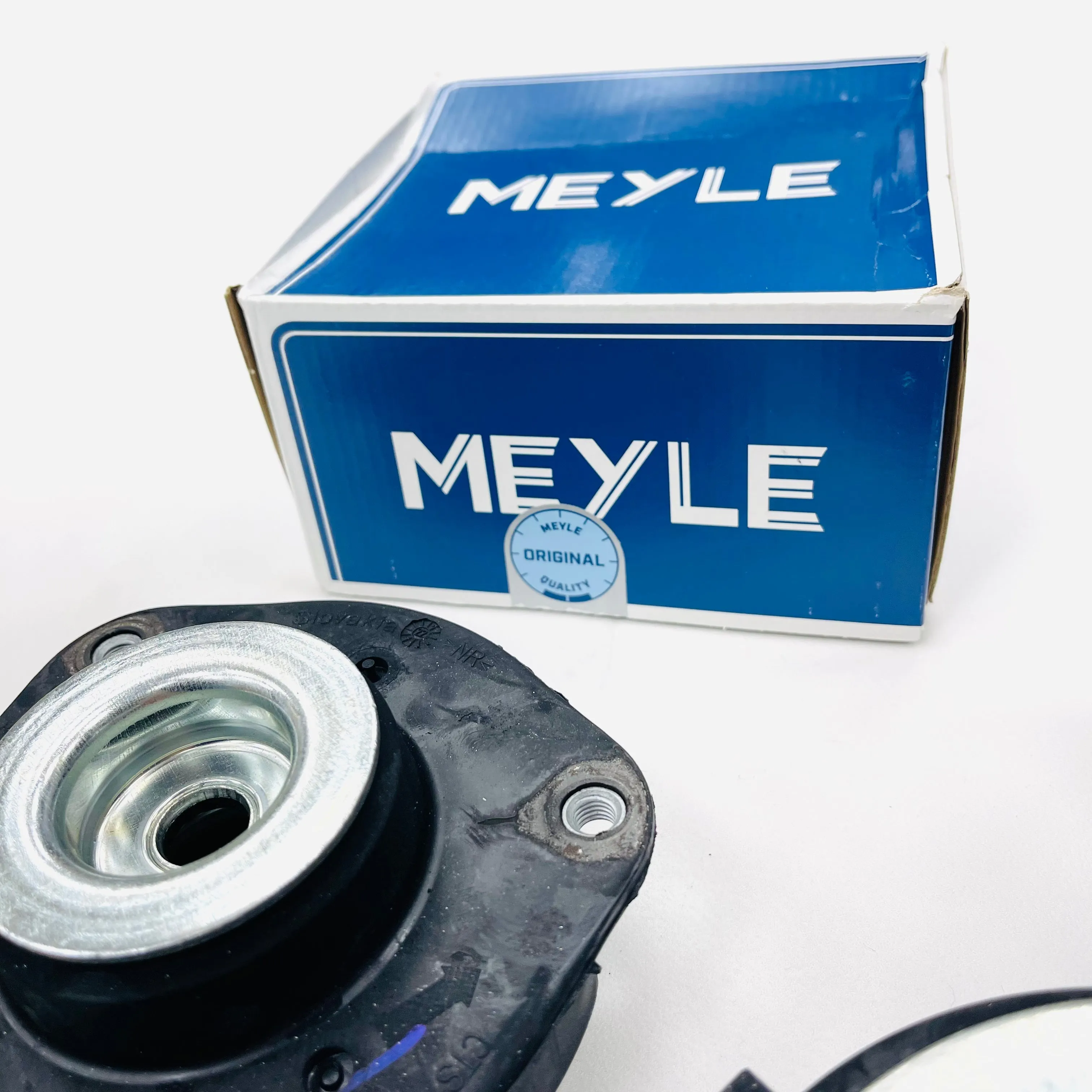 Caddy MK3 / MK4 03 Onwards Meyle Top Mounts / Bearings & Top Mounts